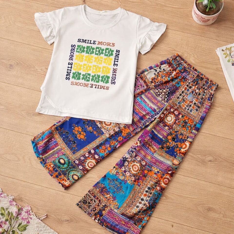 Boho Kız Çocuk Yazlık Takım „Smile Colors“ – Tişört ve Palazzo Pantolon
