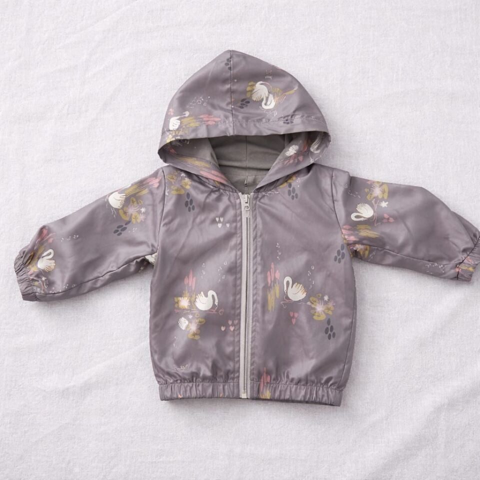 Kuğu Desenli Kapüşonlu Bebek Yağmurluk