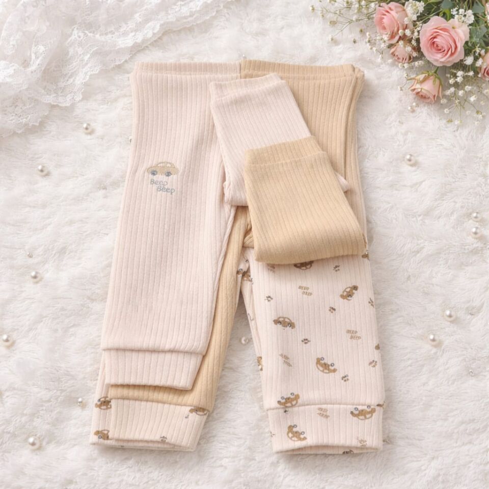 Pamuklu 3’lü Bebek Alt Pantolon Seti – Krem Bej minik Araba desenli