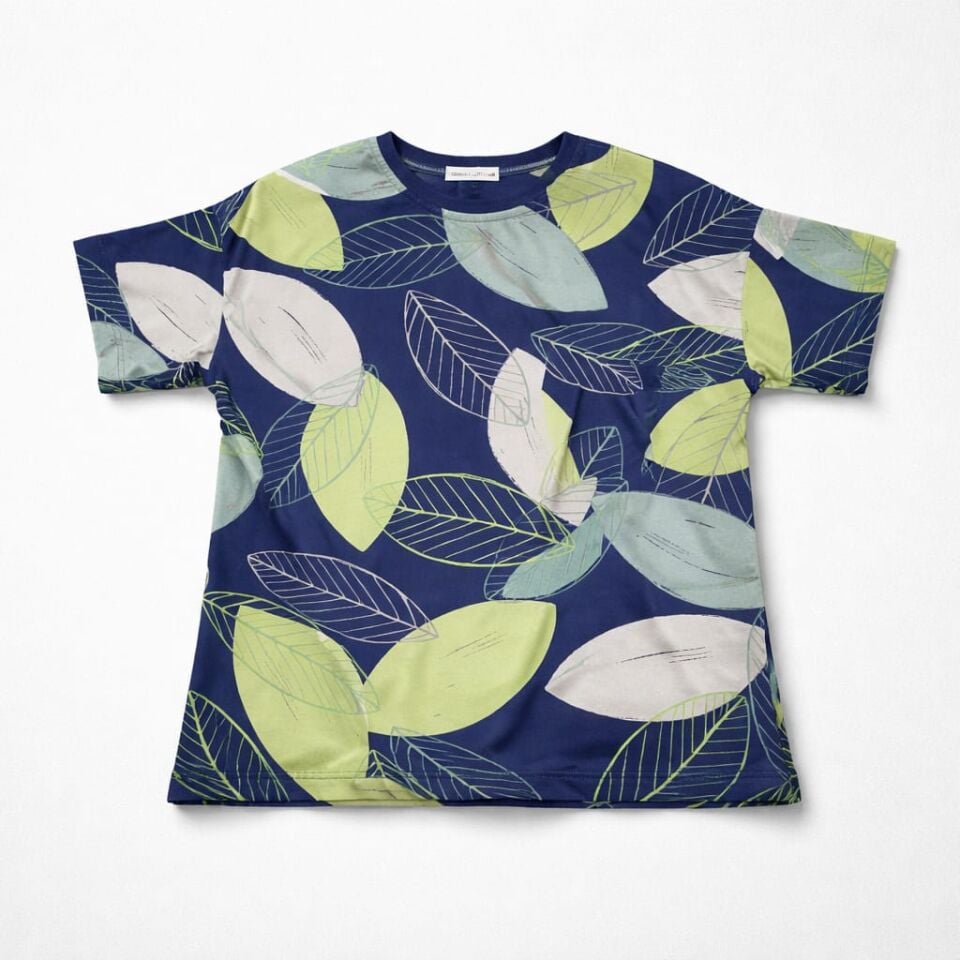 Lacivert Zemin Yaprak Desenli Erkek Çocuk Tişört