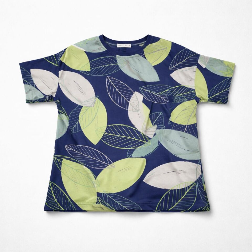 Lacivert Zemin Yaprak Desenli Erkek Çocuk Tişört